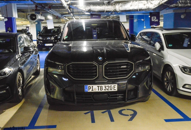 BMW XM G09
