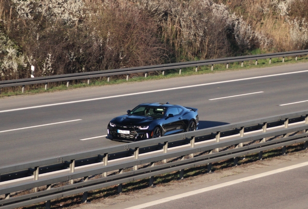 Chevrolet Camaro ZL1 2019