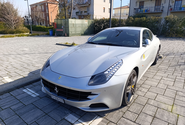 Ferrari FF