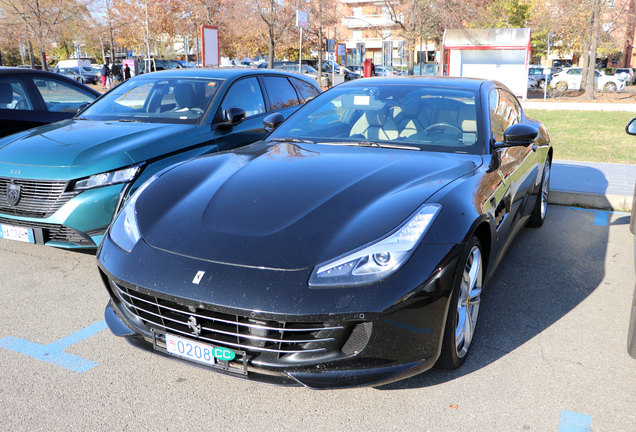 Ferrari GTC4Lusso