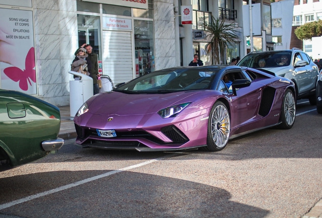 Lamborghini Aventador S LP740-4 Roadster