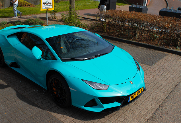 Lamborghini Huracán LP640-4 EVO