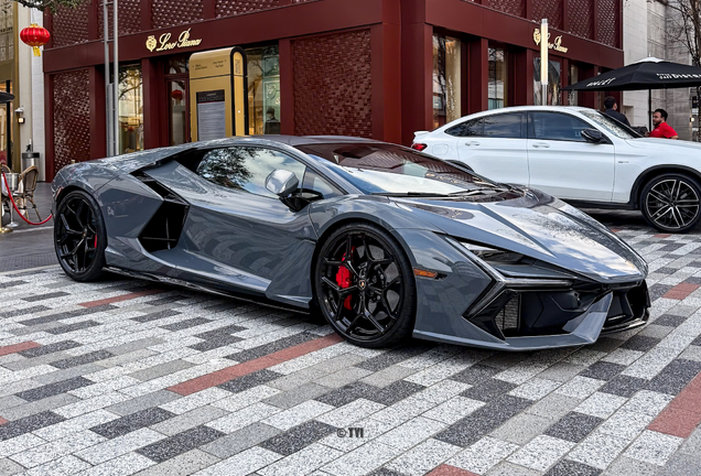 Lamborghini Revuelto