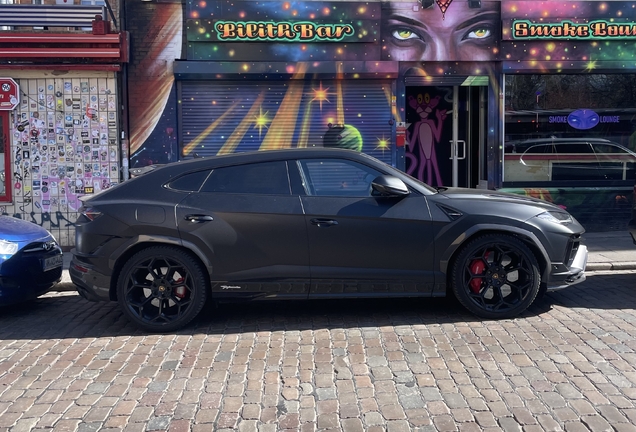 Lamborghini Urus Performante