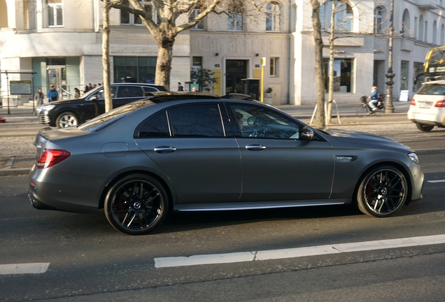 Mercedes-AMG E 63 S W213
