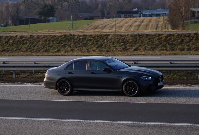 Mercedes-AMG E 63 S W213 2021
