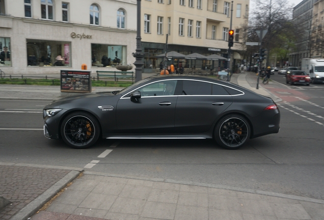 Mercedes-AMG GT 63 S X290