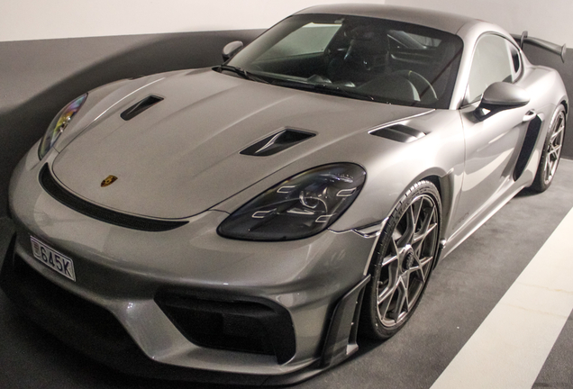 Porsche 718 Cayman GT4 RS
