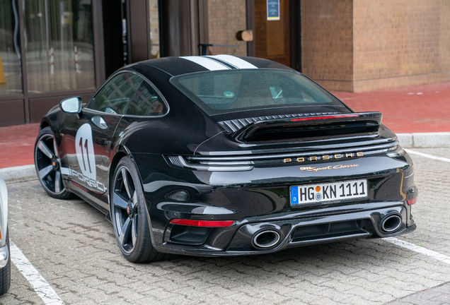 Porsche 992 Sport Classic