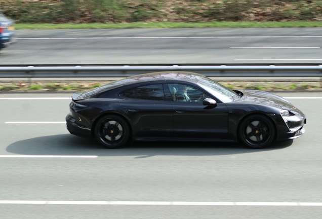 Porsche Taycan Turbo S MkI