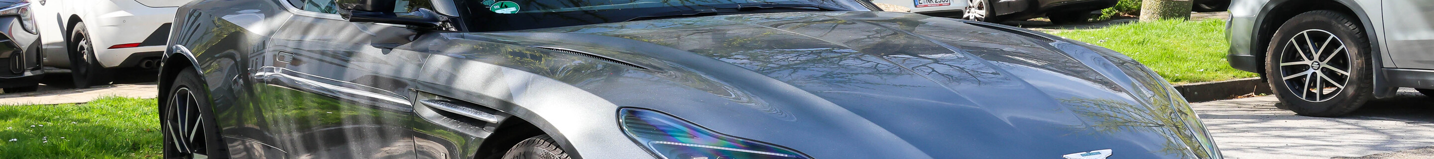 Aston Martin DB11 V8 Volante