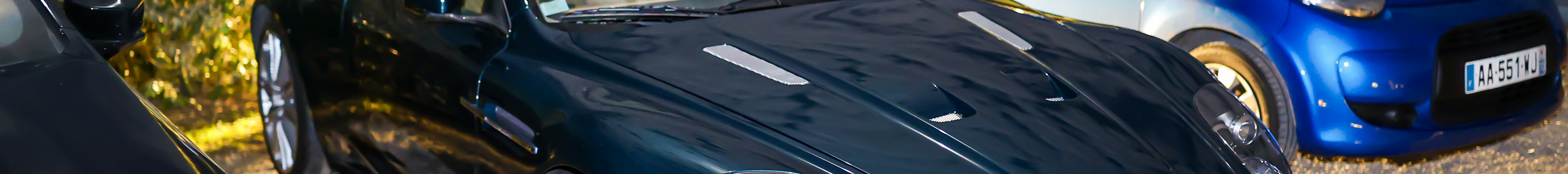 Aston Martin DBS Volante