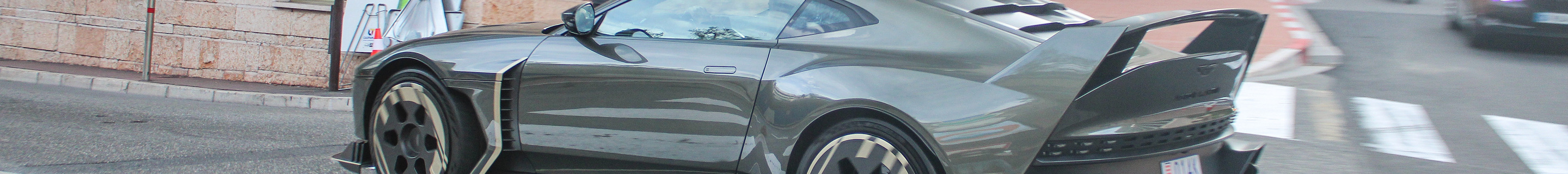 Aston Martin Valiant