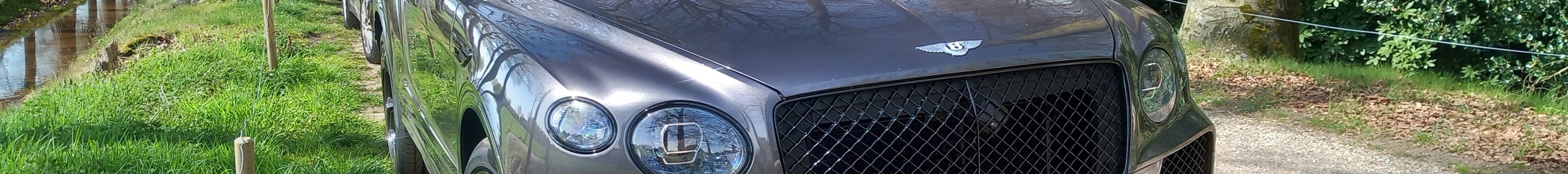 Bentley Bentayga Hybrid S 2024