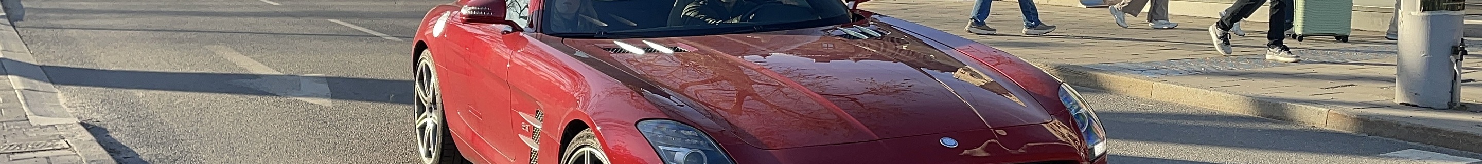 Mercedes-Benz SLS AMG