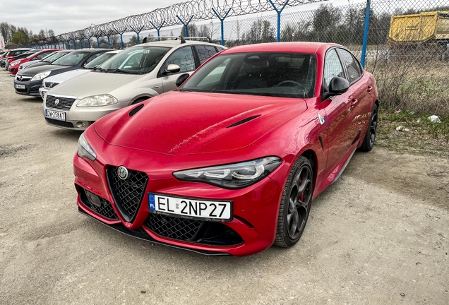Alfa Romeo Giulia Quadrifoglio 2023