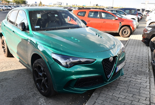 Alfa Romeo Stelvio Quadrifoglio 2023