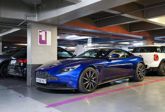 Aston Martin DB11