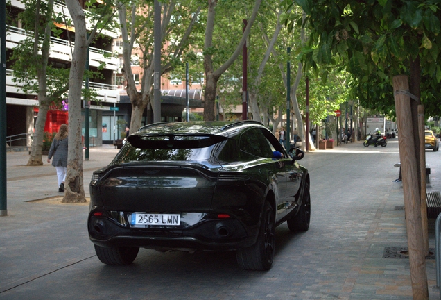 Aston Martin DBX