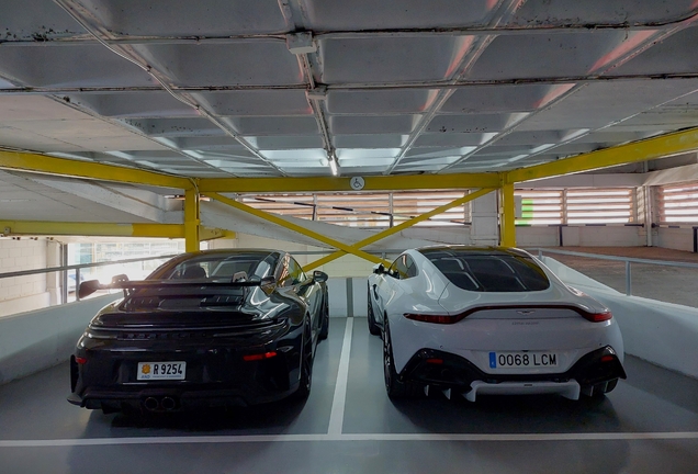 Aston Martin V8 Vantage 2018