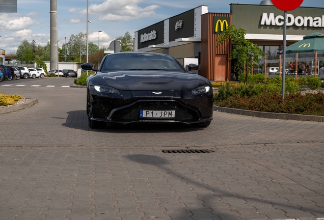 Aston Martin V8 Vantage 2018
