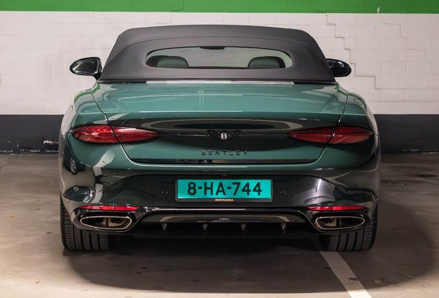 Bentley Continental GTC 2025