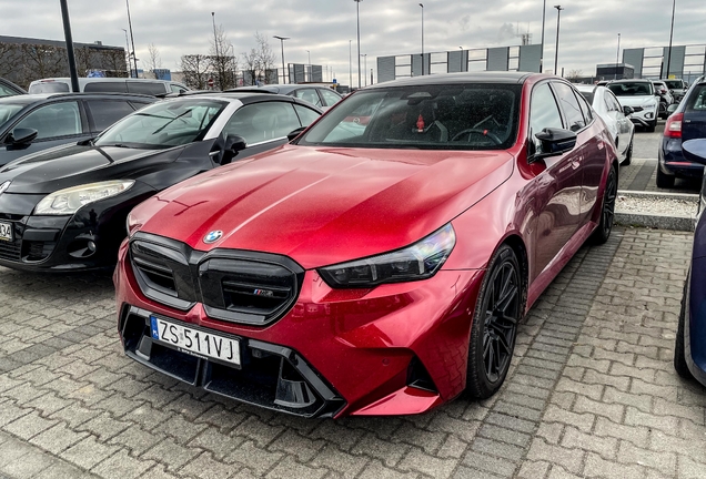 BMW M5 G90