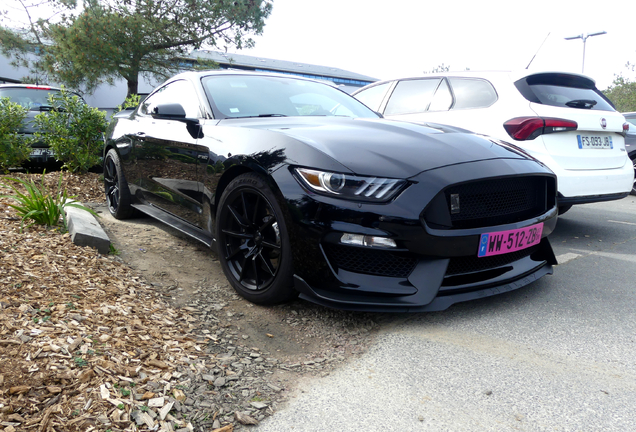 Ford Mustang Shelby GT350 2015