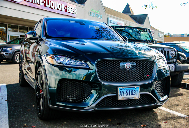 Jaguar F-PACE SVR