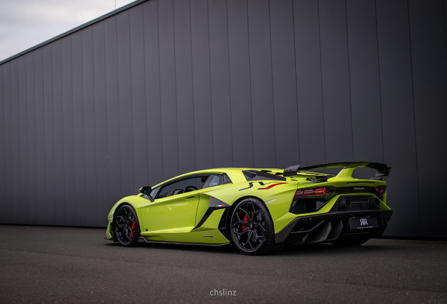 Lamborghini Aventador LP770-4 SVJ