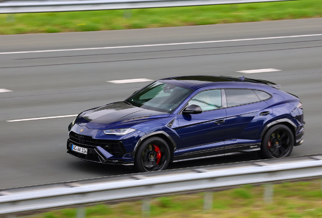 Lamborghini Urus Performante