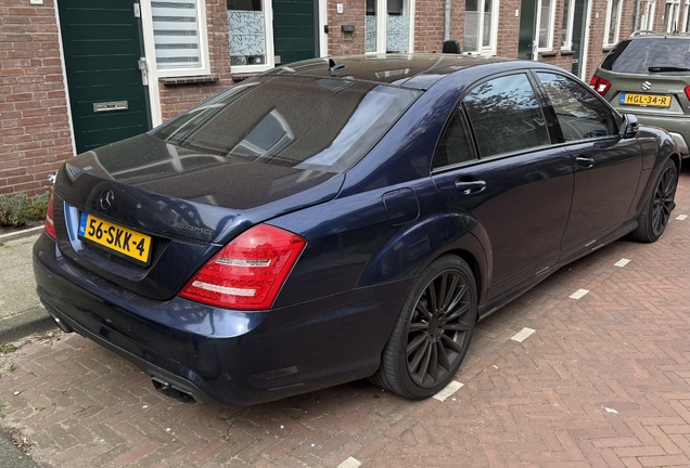 Mercedes-Benz S 63 AMG W221 2011