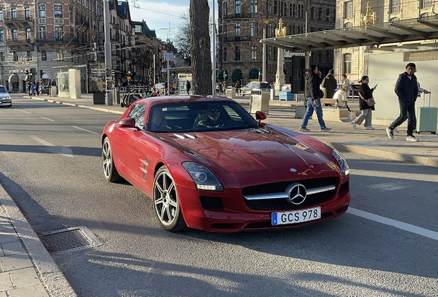Mercedes-Benz SLS AMG