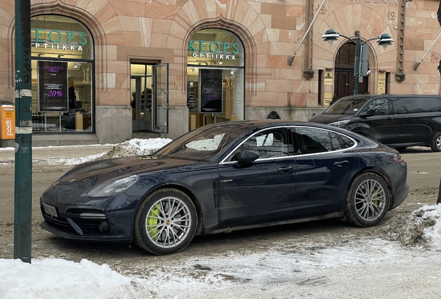 Porsche 971 Panamera Turbo S E-Hybrid MkI