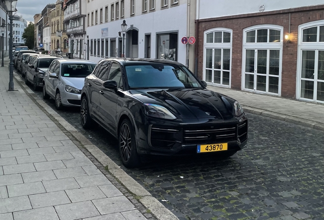 Porsche 9YA Cayenne Turbo E-Hybrid
