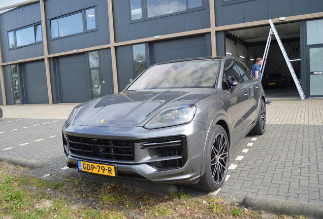 Porsche 9YA Cayenne Turbo E-Hybrid