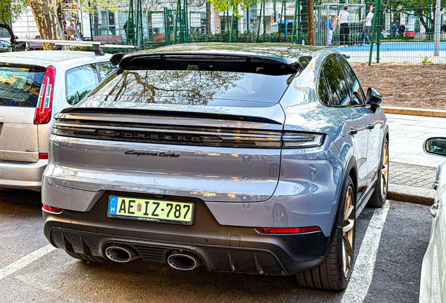 Porsche Cayenne Coupé Turbo E-Hybrid