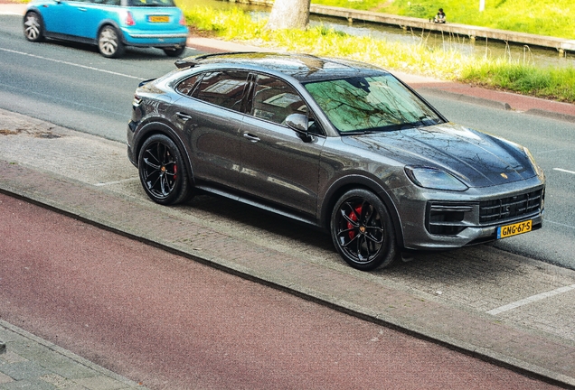 Porsche Cayenne Coupé Turbo E-Hybrid