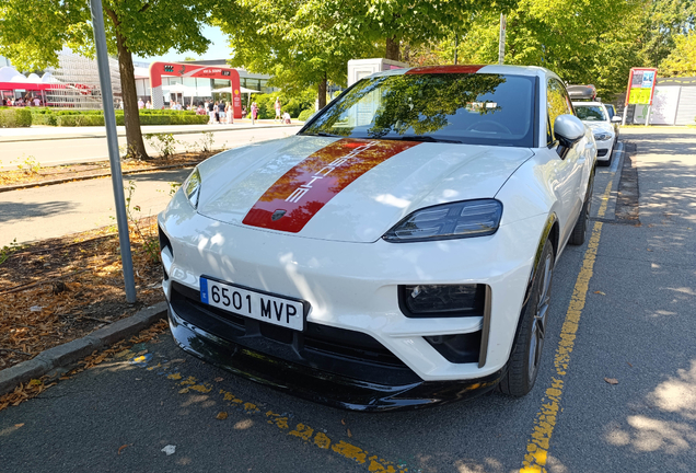 Porsche Macan EV Turbo