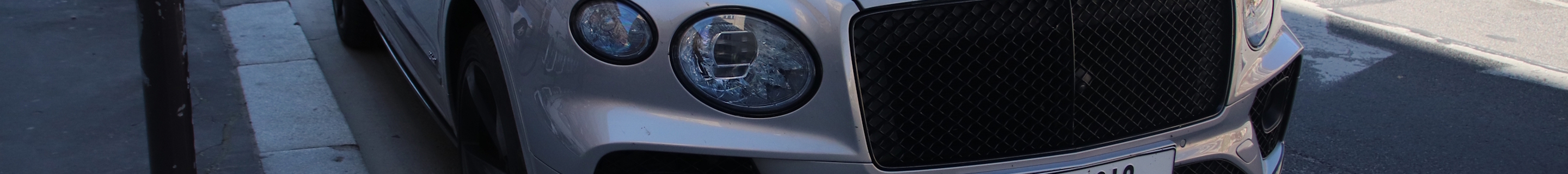 Bentley Bentayga Hybrid 2021 First Edition