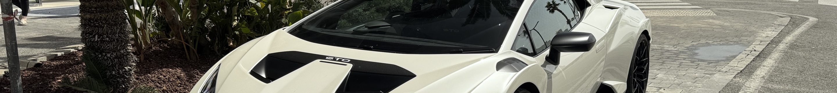 Lamborghini Huracán LP640-2 STO