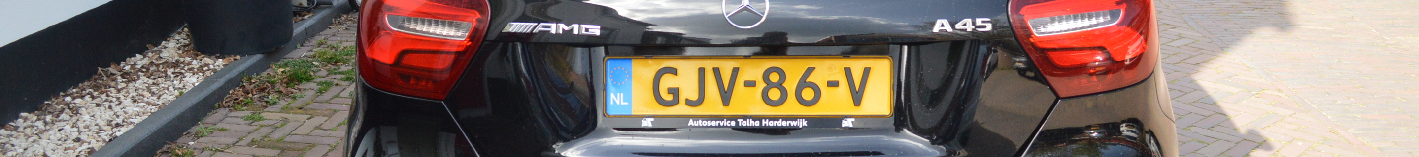 Mercedes-AMG A 45 W176 2015