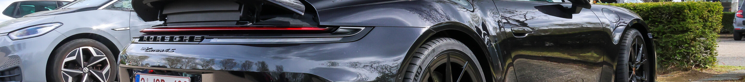 Porsche 992 Carrera 4S Cabriolet MkII