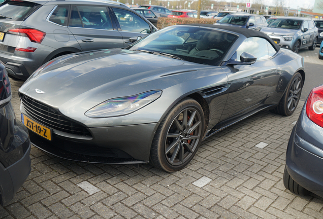 Aston Martin DB11 V8 Volante
