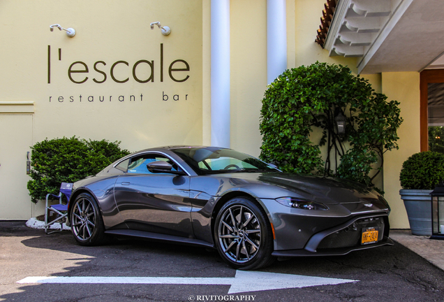 Aston Martin V8 Vantage 2018