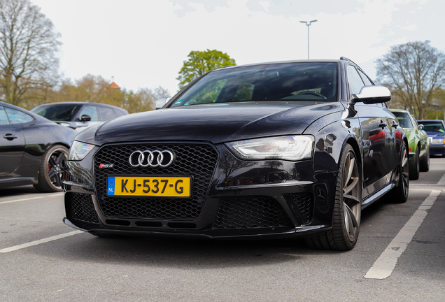Audi RS4 Avant B8