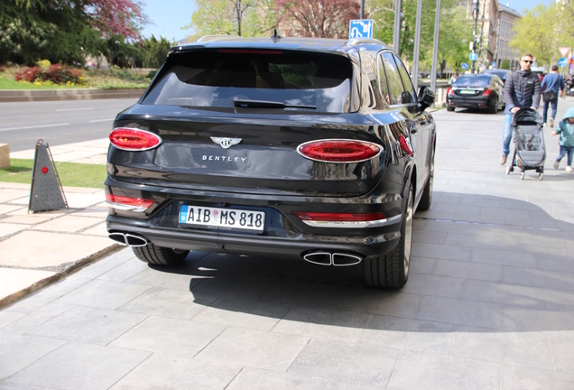 Bentley Bentayga V8 2021