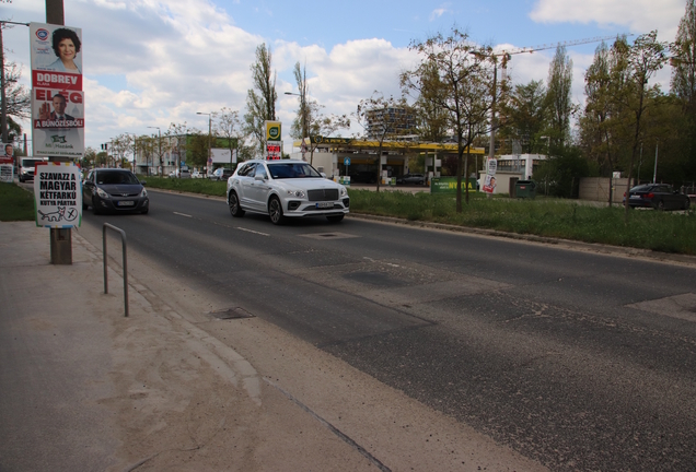 Bentley Bentayga V8 2021