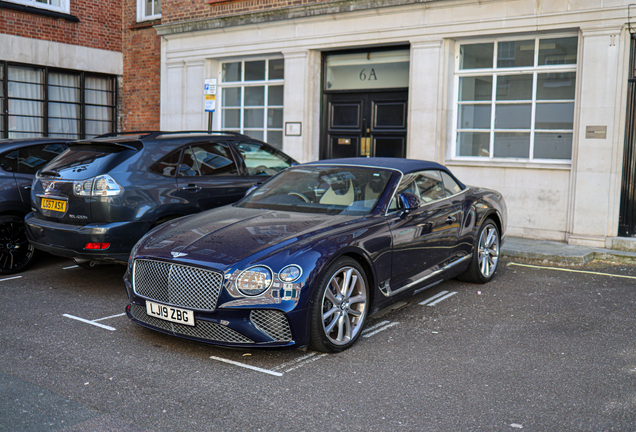 Bentley Continental GTC 2019