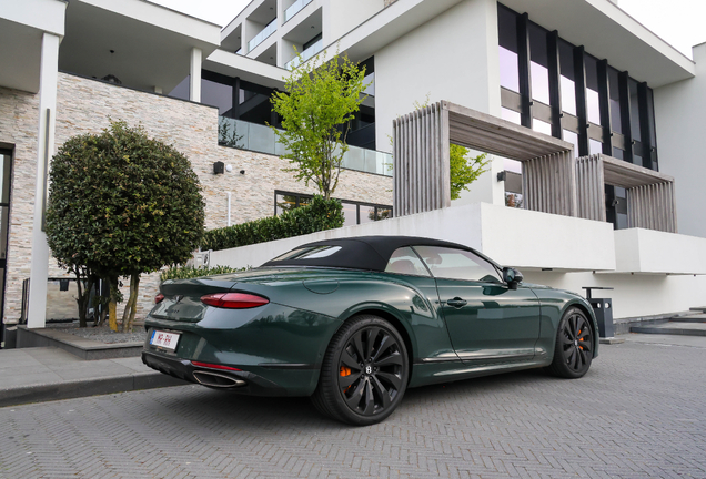 Bentley Continental GTC 2025